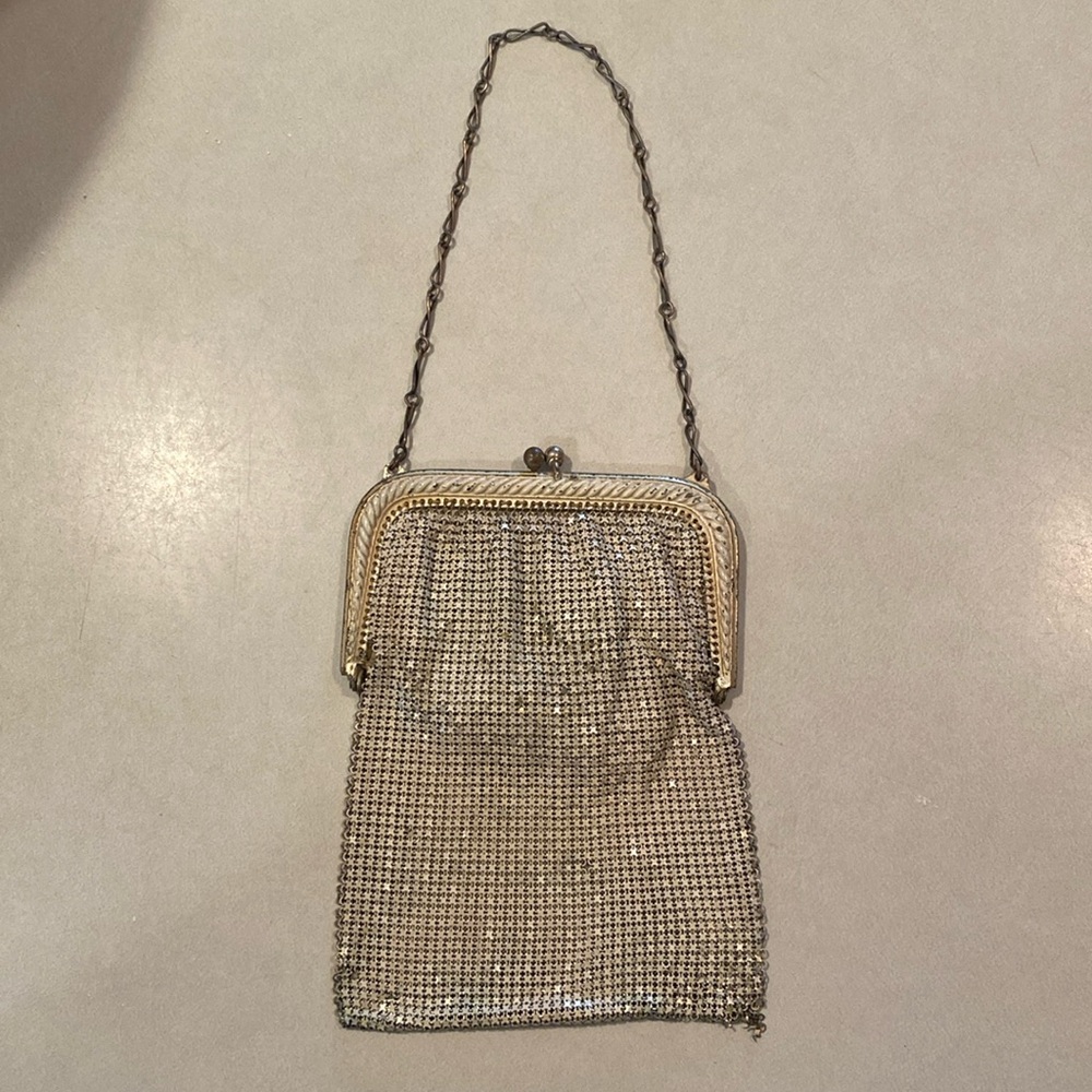 Vintage Art Deco mesh purse